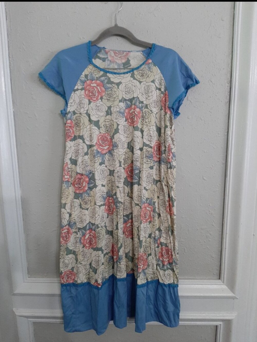 Vintage handmade nightgown robe floral nightie 60s 70s pajamas sleepwear